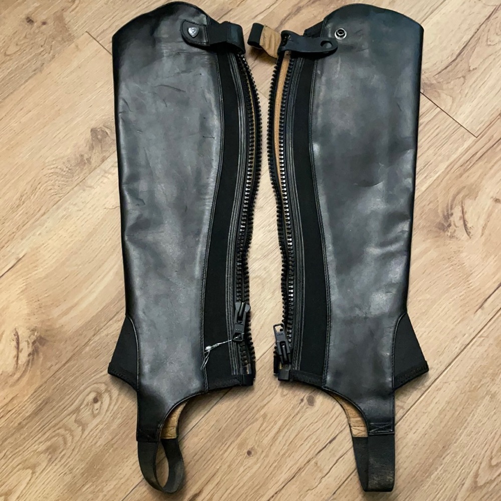 Ariat close contact chap black smooth leather